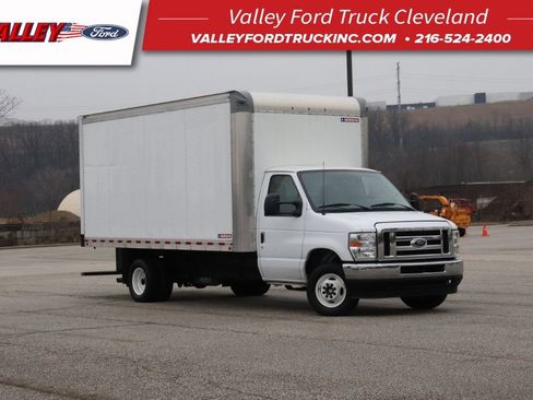 Used 2024 Ford E-450 and Econoline 450 Super Duty w/ Power Windows & Locks Group RWD image 1