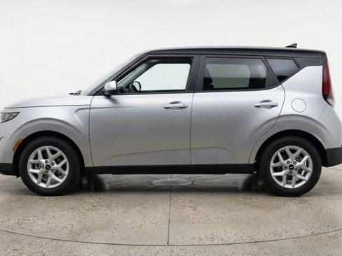 Used 2025 Kia Soul LX w/ LX Technology Package FWD image 5