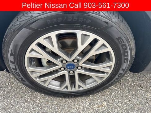 Used 2022 Ford Escape SEL FWD image 9