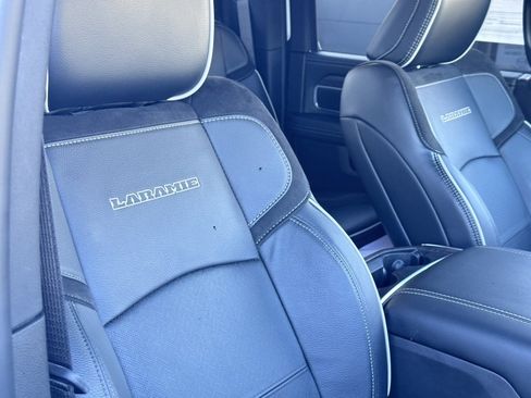 Used 2025 RAM 3500 Laramie image 12