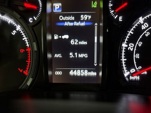 Used 2024 Toyota 4Runner SR5 Premium image 15