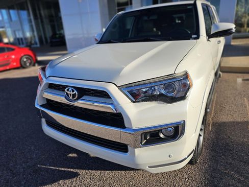 Used 2018 Toyota 4Runner Limited image 9