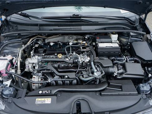 Used 2025 Toyota Corolla SE FWD image 11