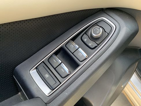 Used 2020 Subaru Ascent Limited w/ Technology Package AWD/4WD image 15