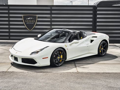 Used 2019 Ferrari 488 Spider RWD image 5