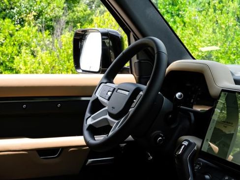 New 2026 Land Rover Defender 110 X-Dynamic SE AWD/4WD image 20
