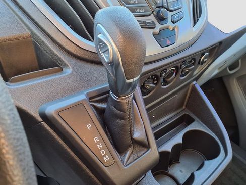 Used 2019 Ford Transit 350 XLT image 19