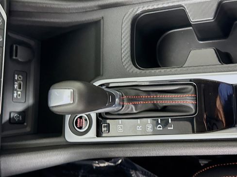 Used 2025 Nissan Sentra SR FWD image 20