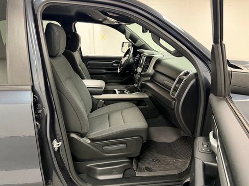 Used 2019 RAM 1500 Big Horn AWD/4WD image 9