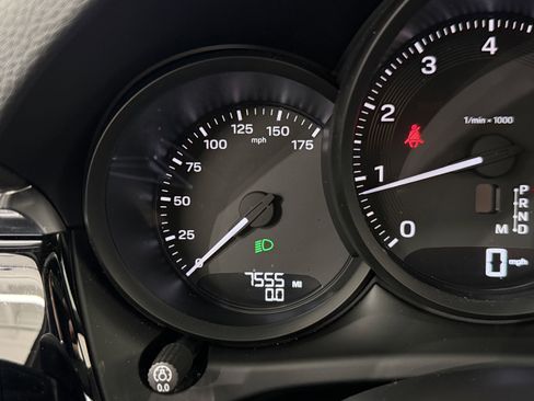 Certified 2025 Porsche Macan image 53