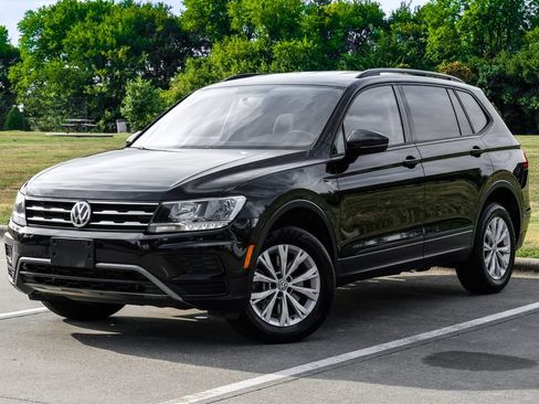 Used 2020 Volkswagen Tiguan S AWD/4WD image 3
