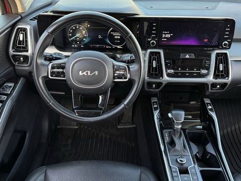 Used 2023 Kia Sorento SX image 12
