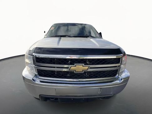 Used 2011 Chevrolet Silverado 3500 LT image 3