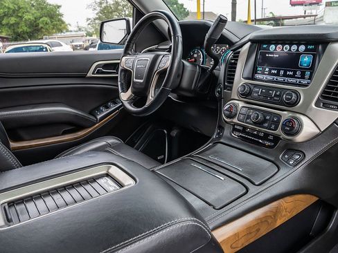 Used 2020 GMC Yukon Denali w/ Open Road Package RWD image 20