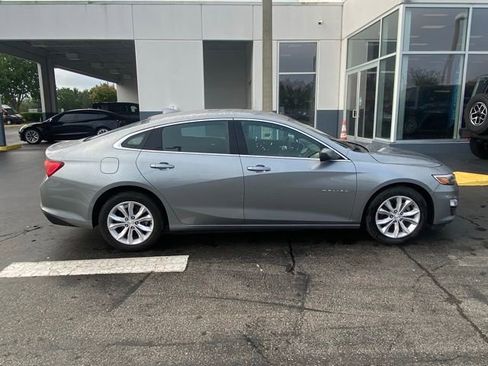 Used 2025 Chevrolet Malibu LT FWD image 11