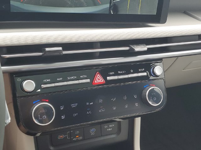 New 2026 Hyundai Tucson Limited AWD/4WD image 32