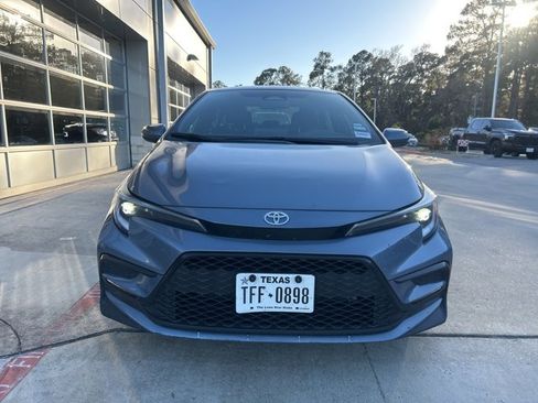 Used 2023 Toyota Corolla SE image 2