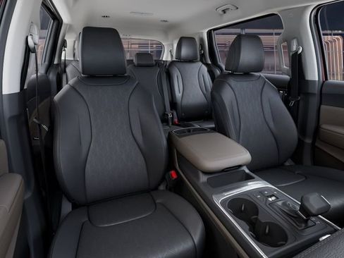 New 2026 Kia Carnival FWD image 15