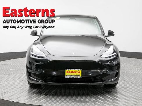 Used 2021 Tesla Model Y Long Range AWD/4WD image 2