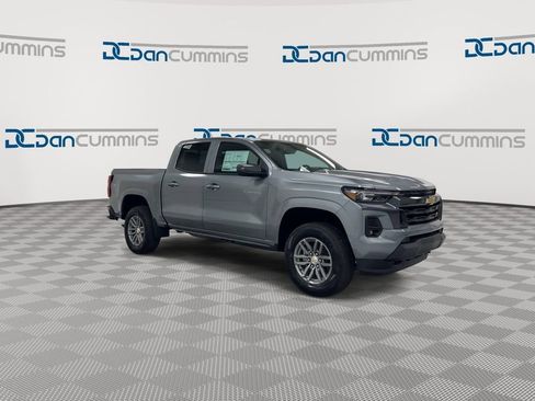 New 2026 Chevrolet Colorado LT w/ LT Convenience Package AWD/4WD image 2