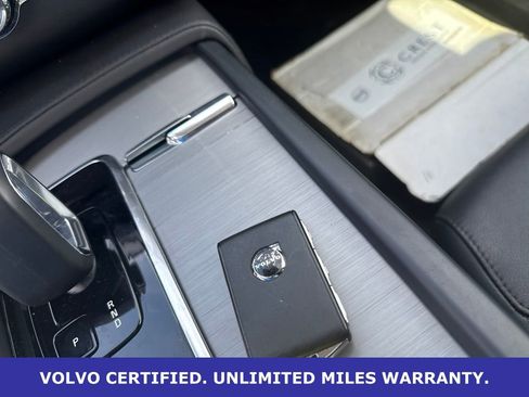 Certified 2025 Volvo XC90 B5 Core AWD/4WD image 29