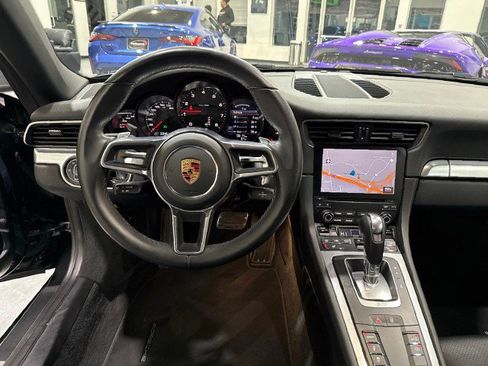 Used 2018 Porsche 911 Carrera image 9