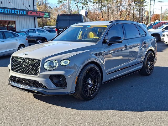Used 2023 Bentley Bentayga AWD/4WD image 3