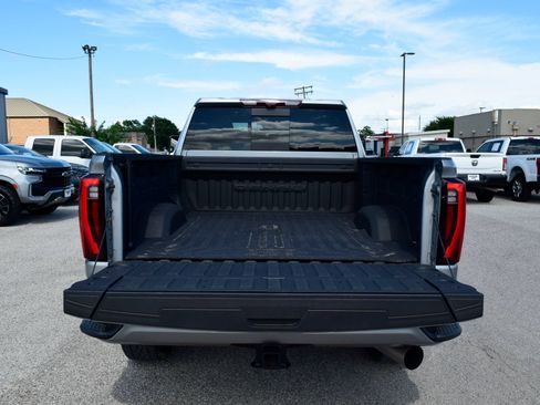 Used 2024 GMC Sierra 2500 Denali Ultimate w/ Max Trailering Package AWD/4WD image 5