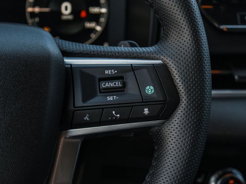 Used 2024 Mitsubishi Outlander SE Black Edition AWD/4WD image 11