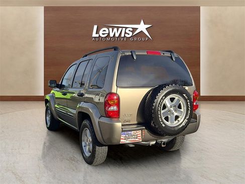 Used 2003 Jeep Liberty Limited image 3