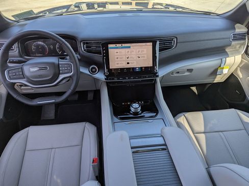New 2026 Jeep Grand Wagoneer L 2WD w/ Premium Group I image 5