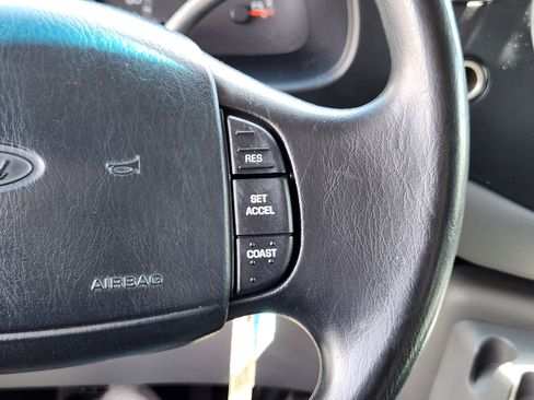 Used 2000 Ford E-350 and Econoline 350 Club Wagon image 21