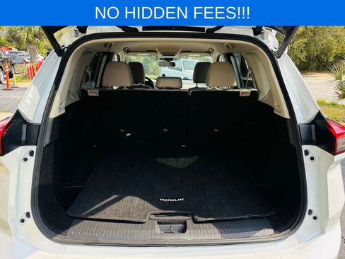 Used 2025 Nissan Rogue SV image 13