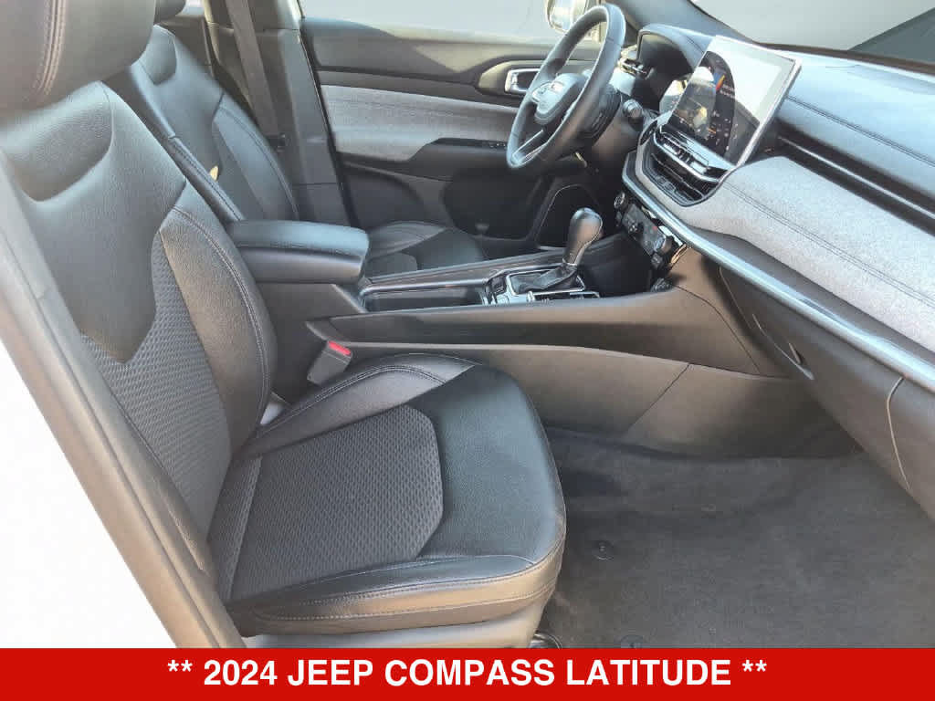 Used 2024 Jeep Compass Latitude AWD/4WD image 20