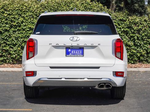 Used 2021 Hyundai Palisade Calligraphy w/ Winter Package FWD image 5