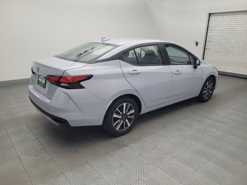 Used 2024 Nissan Versa SV FWD image 10
