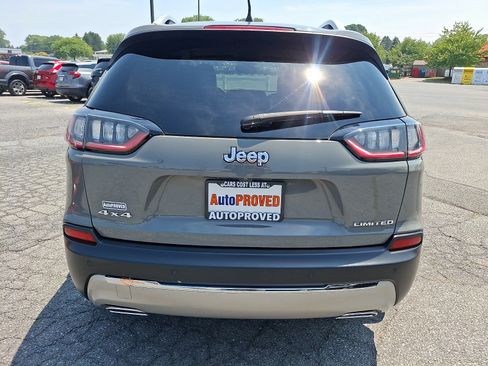 Used 2019 Jeep Cherokee Limited w/ Technology Group AWD/4WD image 5