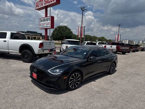 Used 2020 Hyundai Sonata SEL Plus w/ Tech Package image 2