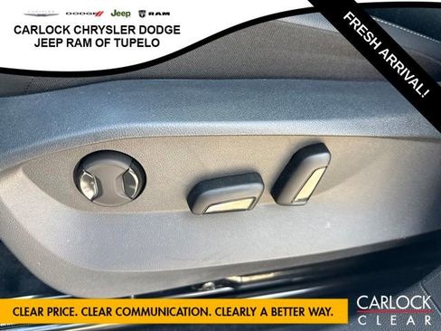 Used 2024 Volkswagen Tiguan SE R-Line FWD image 12
