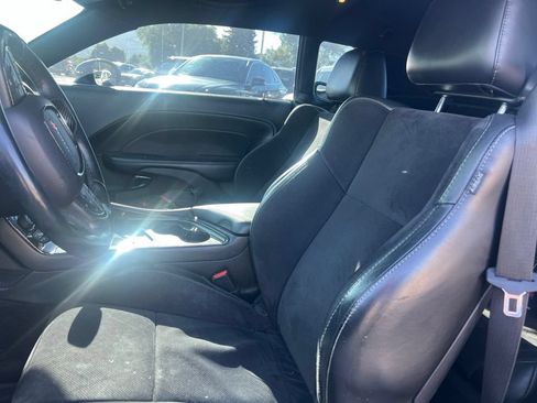 Used 2018 Dodge Challenger SXT Plus RWD image 21