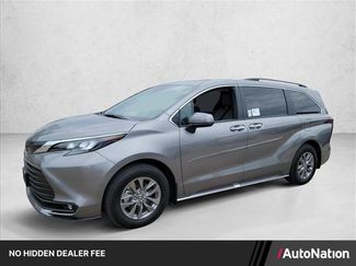 Used 2026 Toyota Sienna XLE FWD video 1