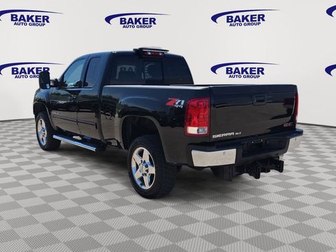 Used 2011 GMC Sierra 2500 SLT w/ SLT Convenience Package AWD/4WD image 7