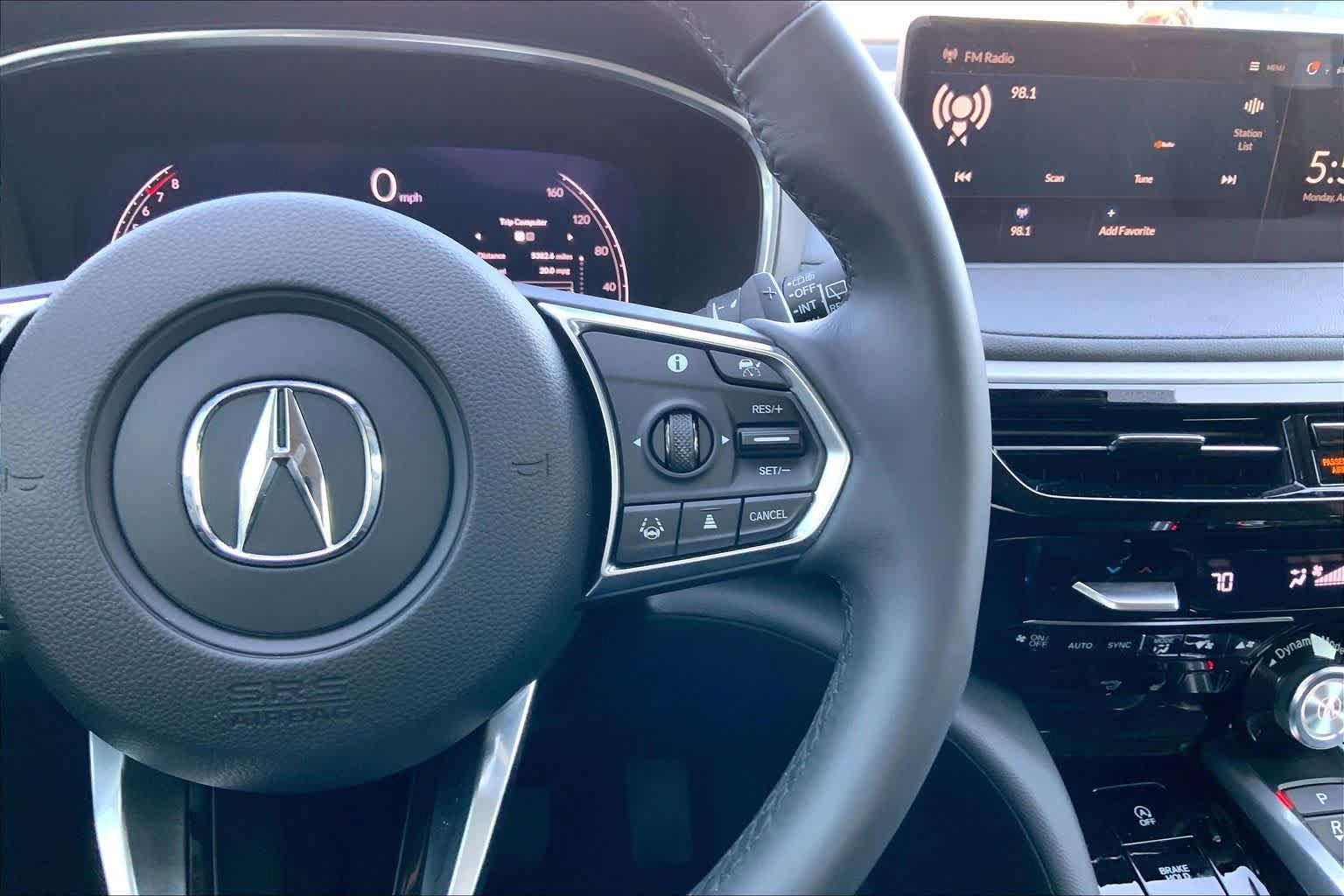 Used 2024 Acura MDX FWD image 25