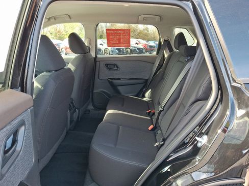 Certified 2023 Nissan Rogue S image 12