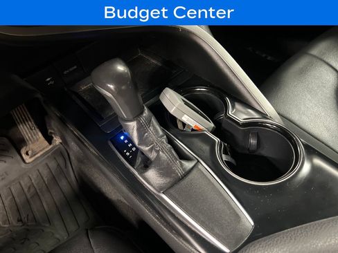 Used 2018 Toyota Camry SE w/ Moonroof Package FWD image 24