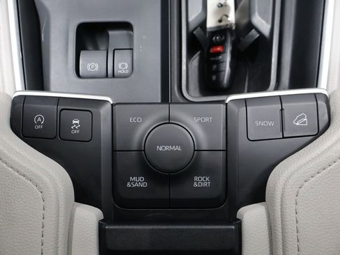 Certified 2024 Toyota Grand Highlander XLE image 33