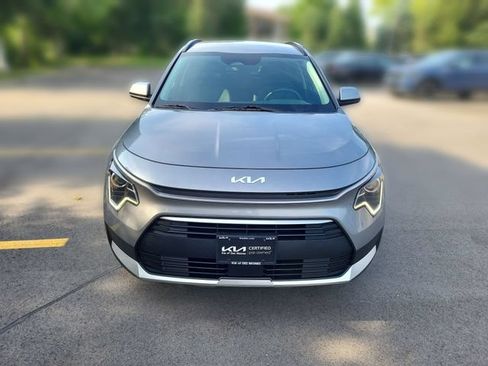 Certified 2023 Kia Niro EX FWD image 11