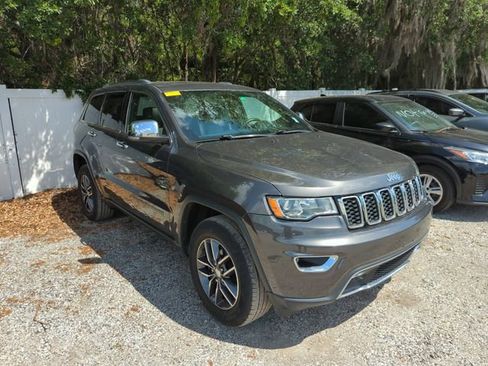 Used 2018 Jeep Grand Cherokee Limited AWD/4WD image 1