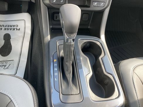 Used 2022 Chevrolet Colorado Z71 w/ Z71 Midnight Edition image 34