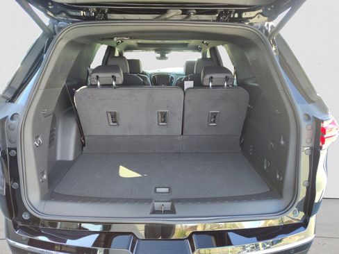 Used 2023 Chevrolet Traverse High Country image 20